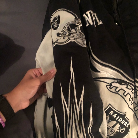 SOLD DO NOT BUY- Oakland Raiders vintage letterman - Picture 4 of 5